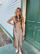 Load image into Gallery viewer, Nikki Sweater/Dress