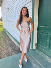 Load image into Gallery viewer, Lou Sweater/Dress