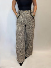 Load image into Gallery viewer, Jackie Jeans
