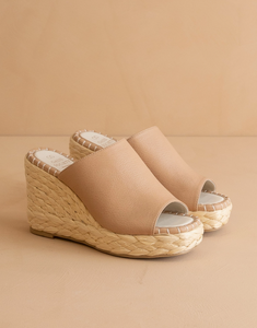 Raina Wedge
