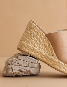 Raina Wedge